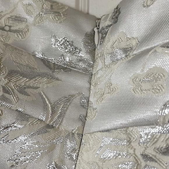 NWT RW&CO dress. Size 6 - Picture 8 of 11